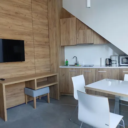 公寓 Apartamety Czarna Gora 0404 西恩纳