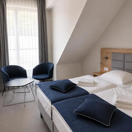 Apartamety Czarna Gora 0404 3* Sienna (Klodzko)