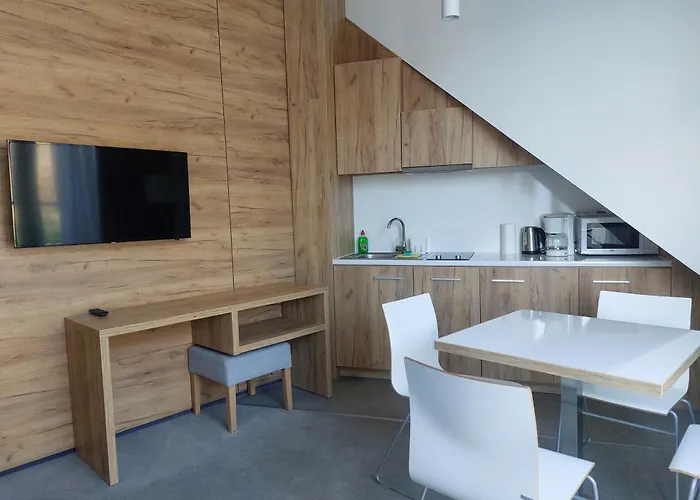 公寓 Apartamety Czarna Gora 0404 西恩纳