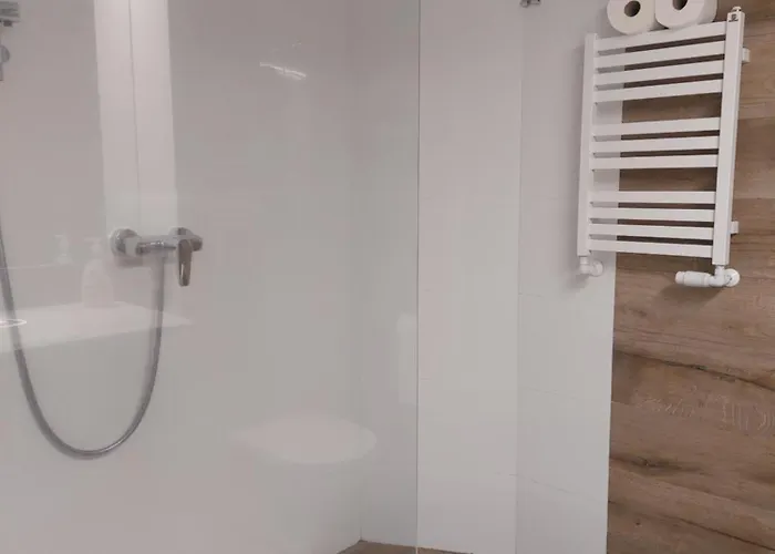 Apartamety Czarna Gora 0404 公寓 西恩纳