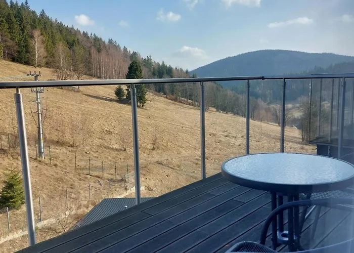 Apartamety Czarna Gora 0404 3*